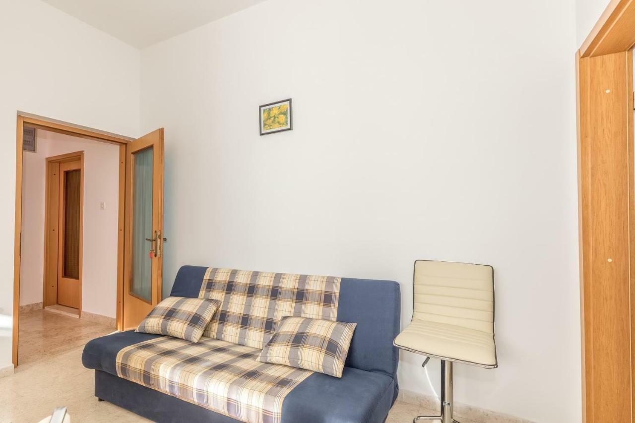 Apartments Darinka Porec Exterior photo